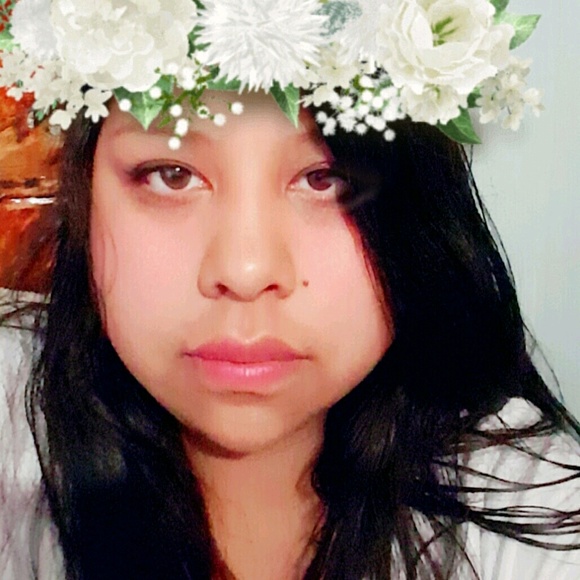 Meet your Posher, Ana - Picture 1 of 1